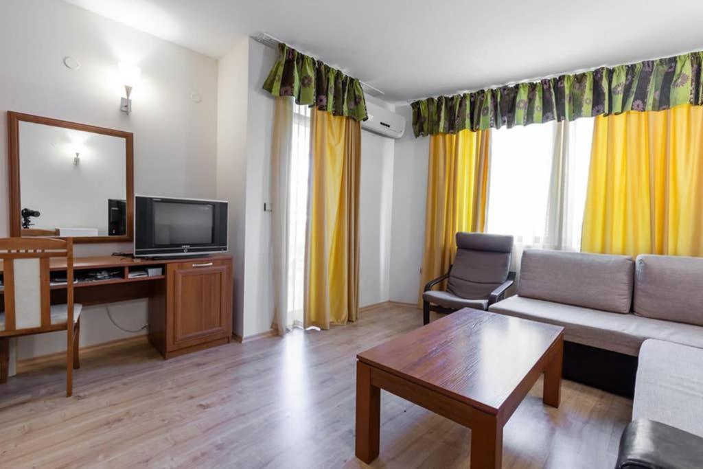 Avalon Appartament Da Lary Sunny Beach Exterior foto