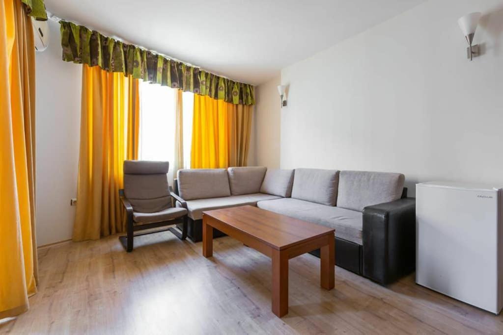 Avalon Appartament Da Lary Sunny Beach Exterior foto